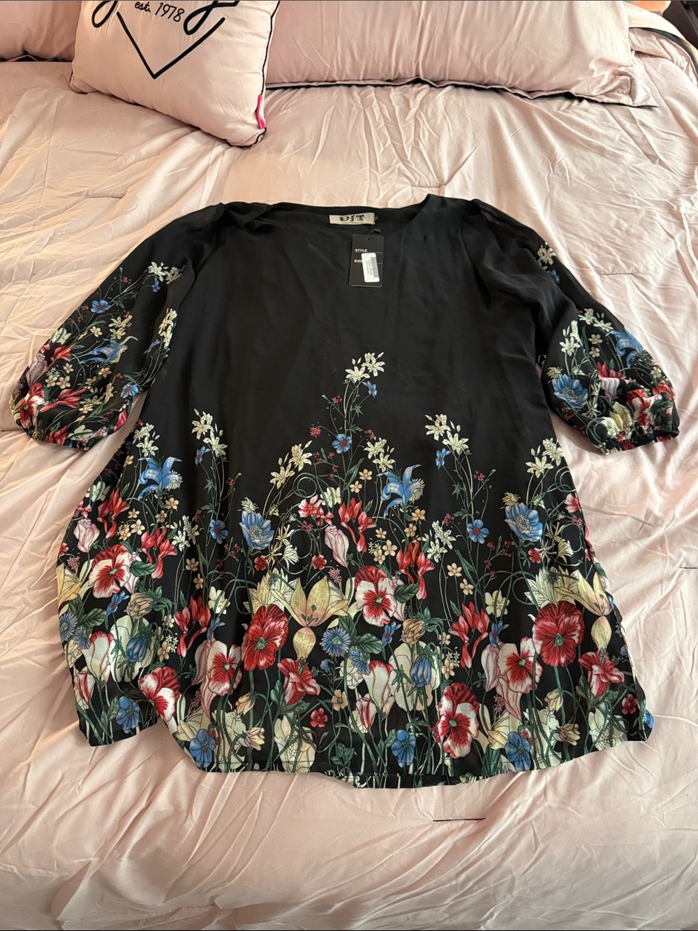 Black Floral Scoop-Neck Tunic with Puff Sleeves